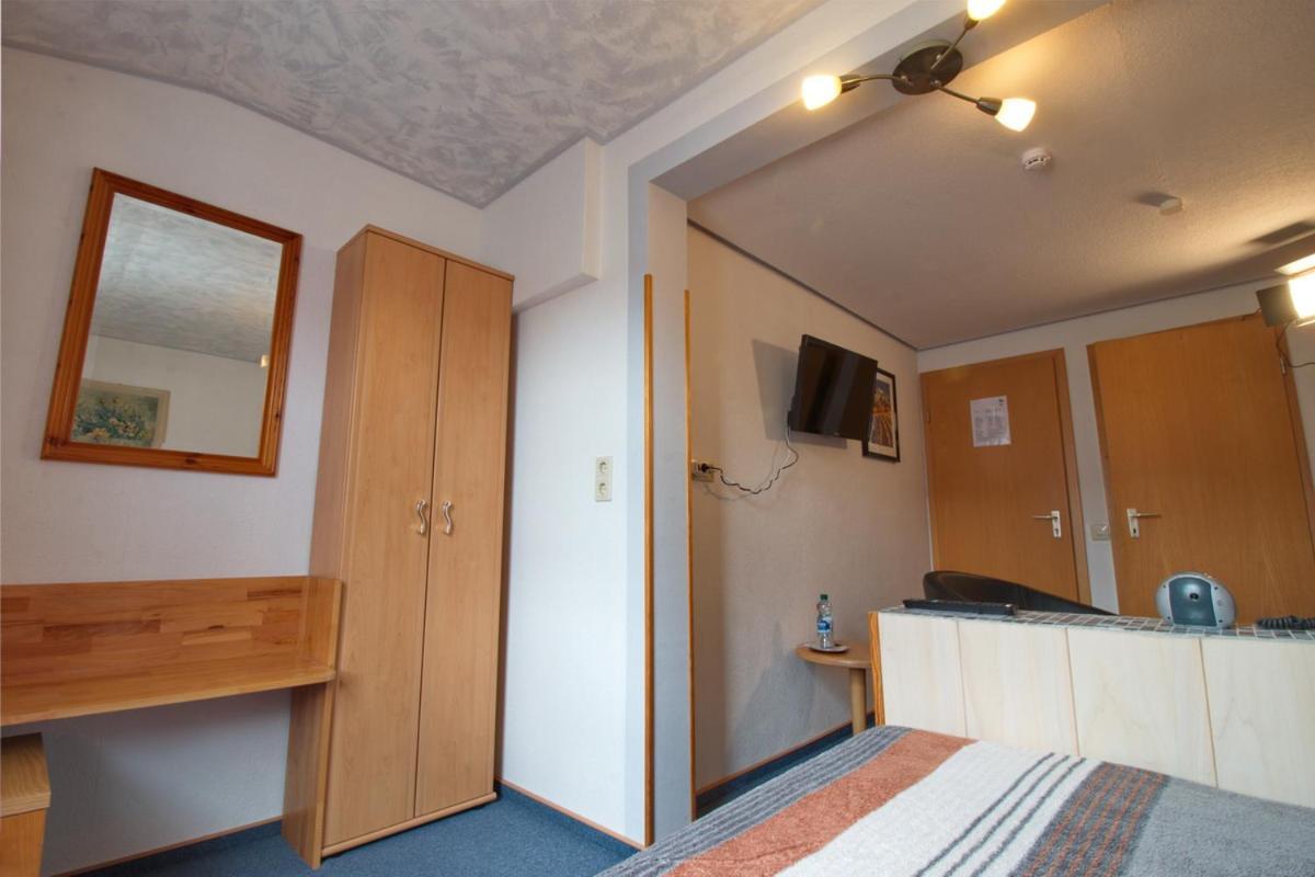 Hotel Venezia Tubingen Bagian luar foto